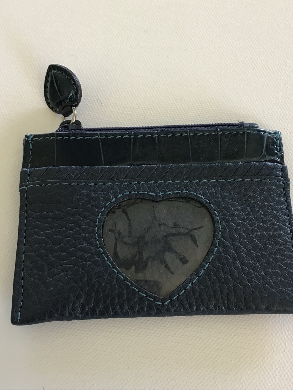 Women's Dark NaveyLeather Card Wallet with Heart ID Window